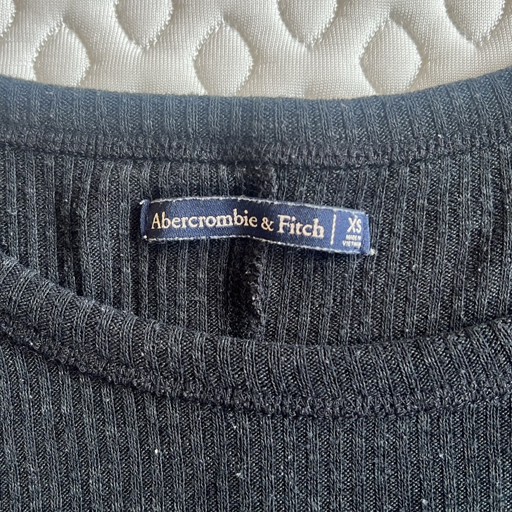 Black stretchy ribbed t shirt - Picture 2 of 3